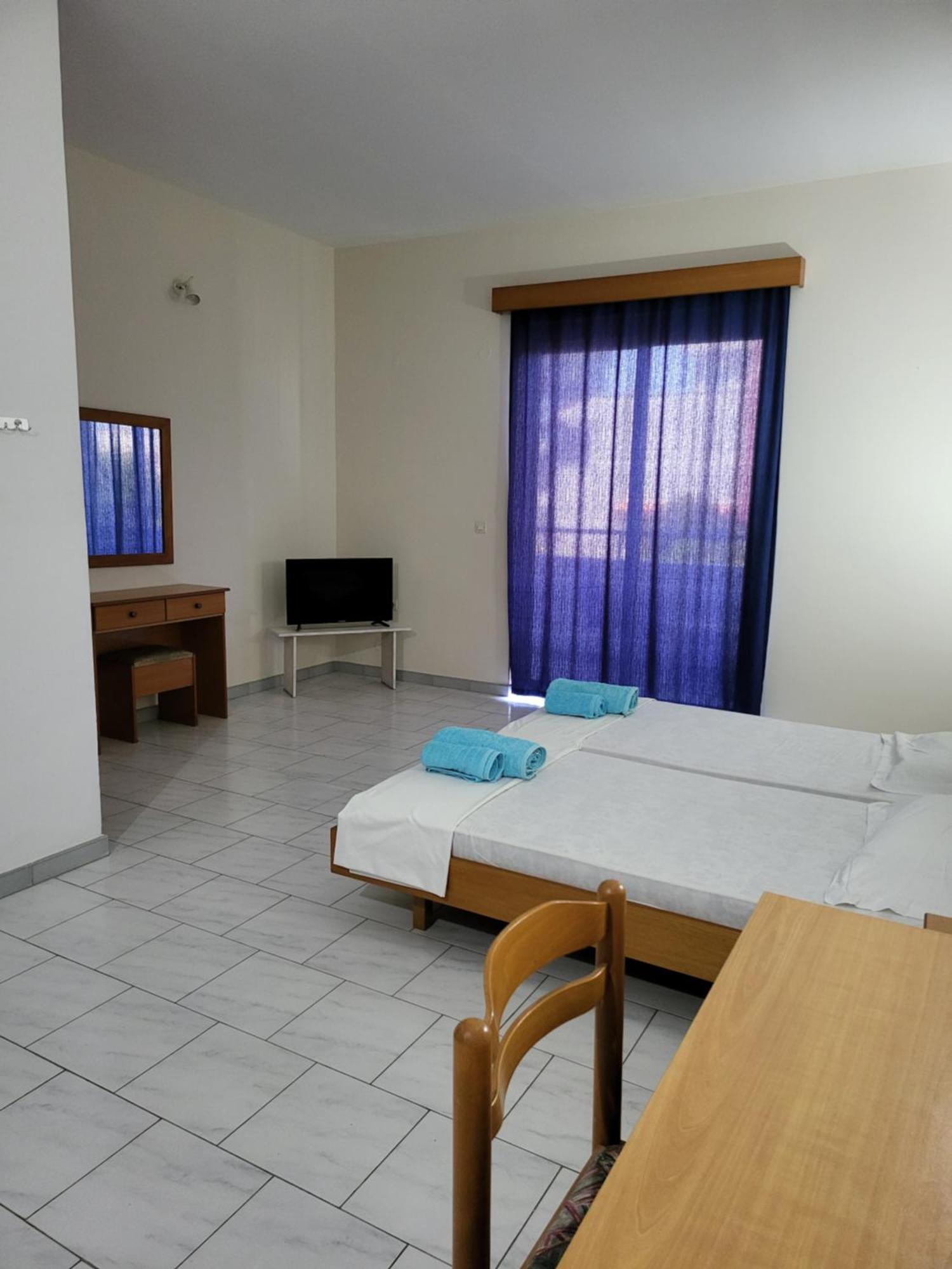 Pyrgos Hotel Apartments Kremasti  Exterior photo