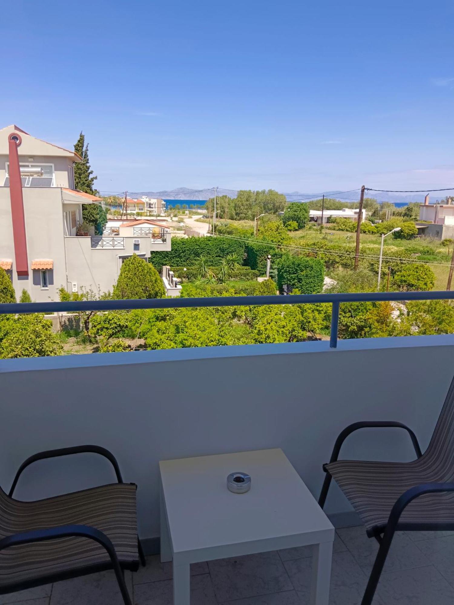 Pyrgos Hotel Apartments Kremasti  Exterior photo