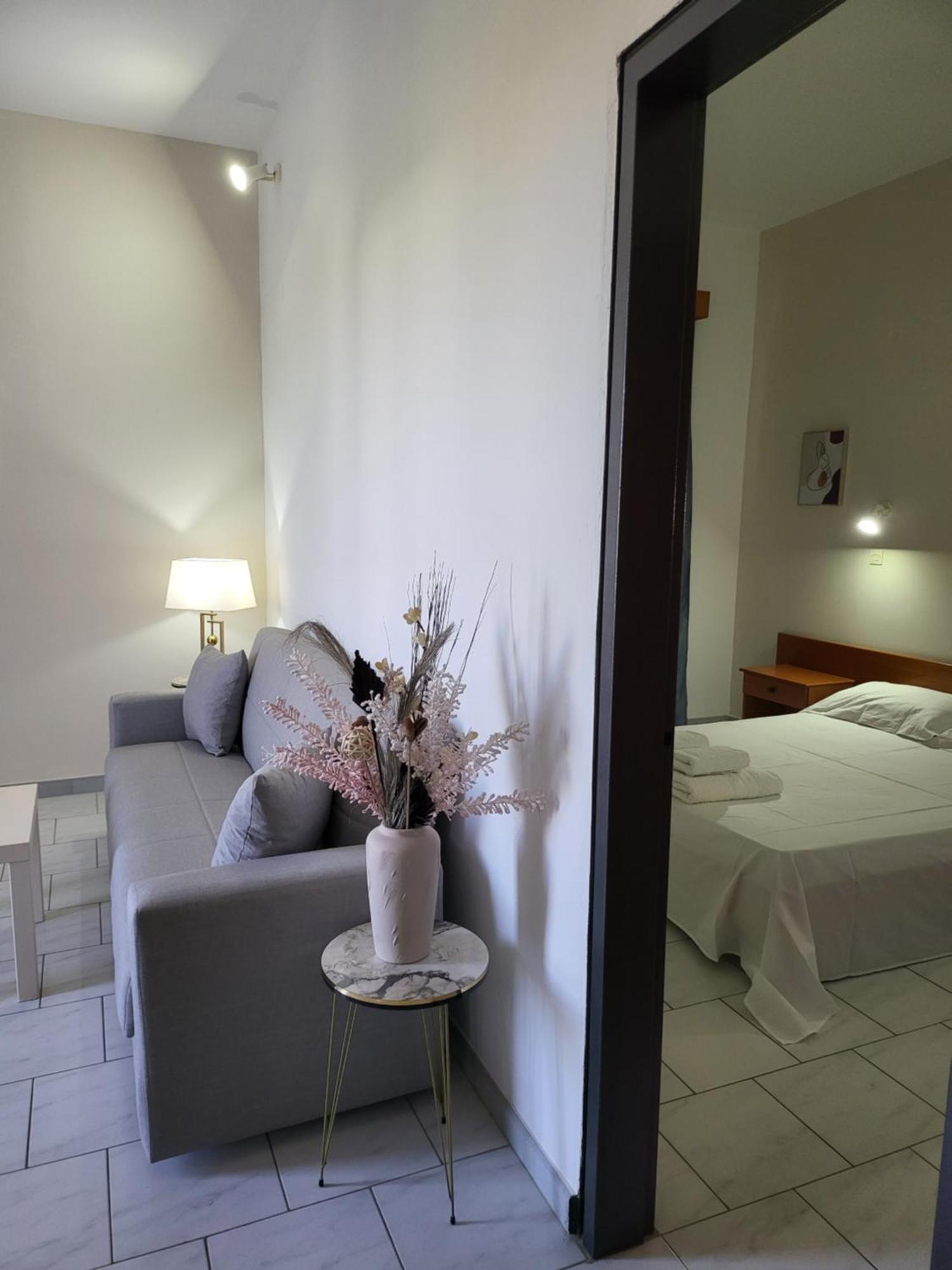 Pyrgos Hotel Apartments Kremasti  Exterior photo