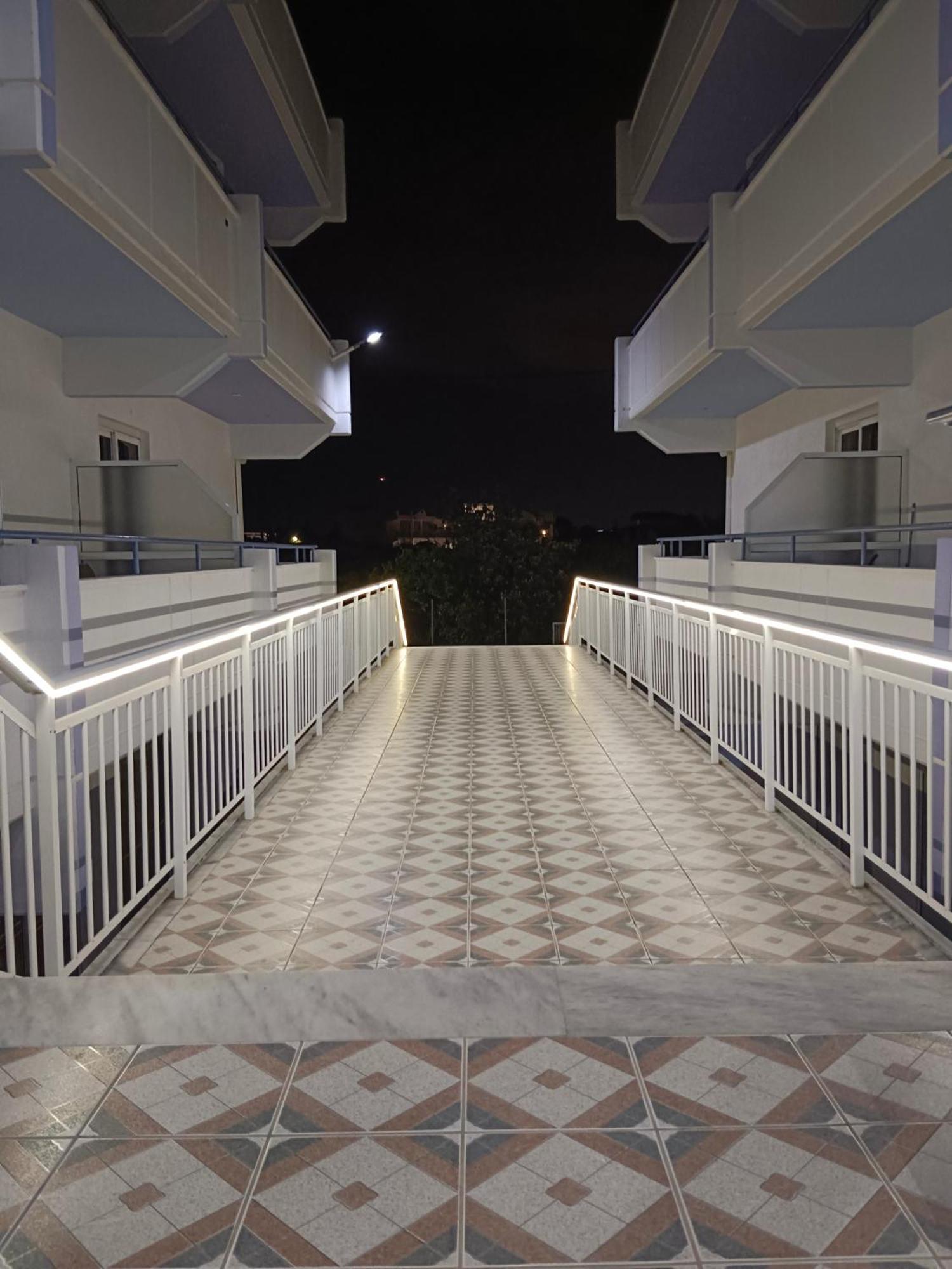 Pyrgos Hotel Apartments Kremasti  Exterior photo